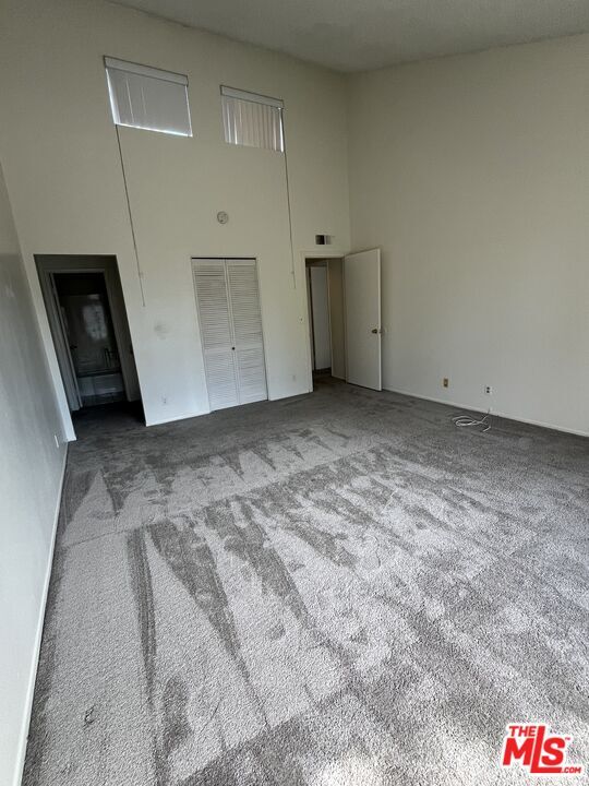 Foto del edificio - 849 E Victoria St