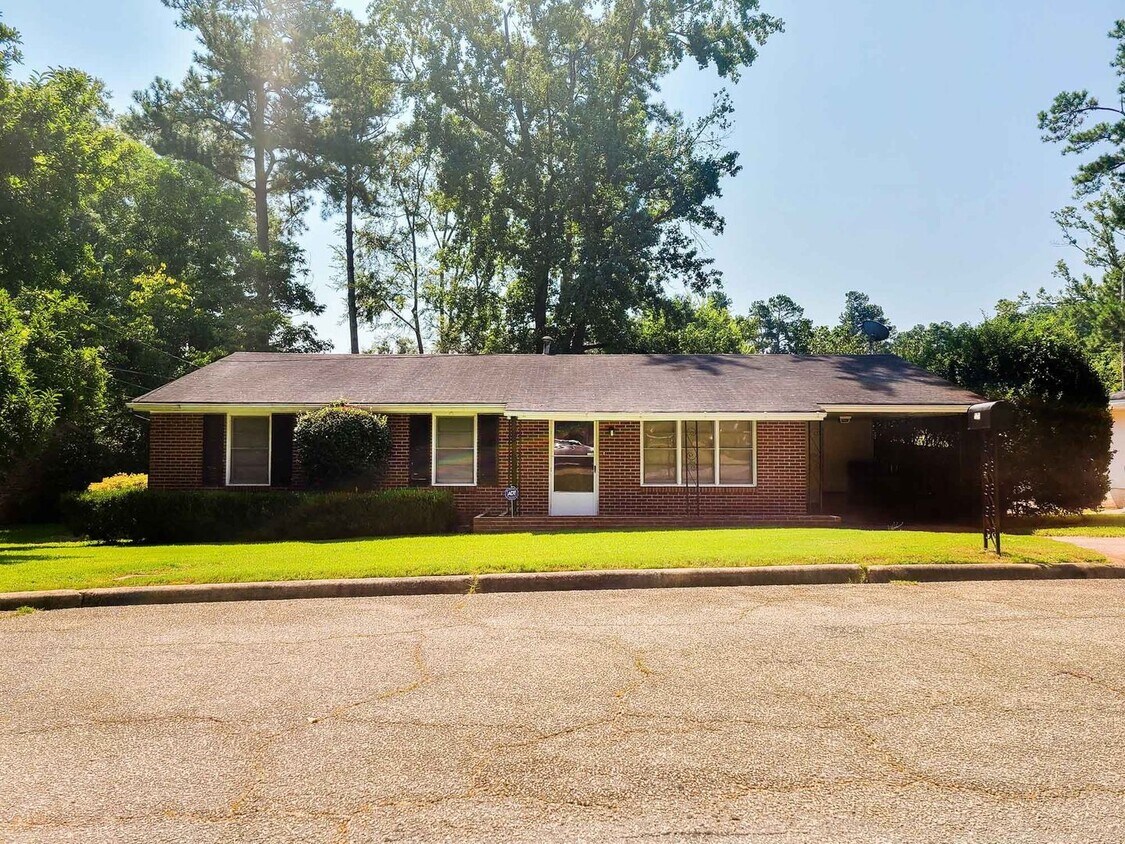 Foto principal - Rent Ready! National Hills Ranch Move in R...