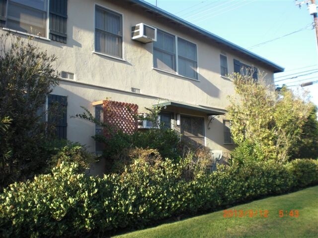 Building Photo - 5005 Whitsett Ave