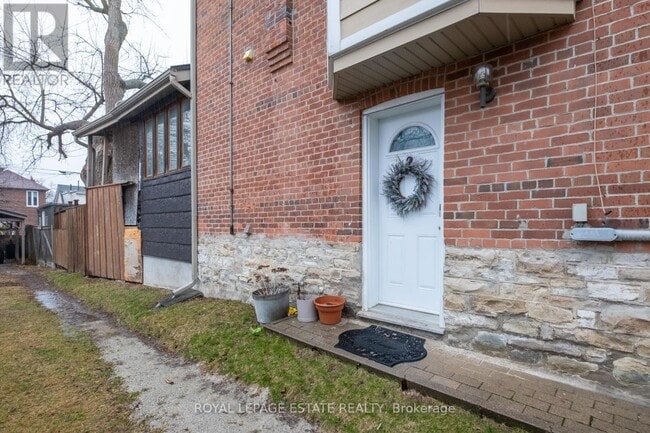 Building Photo - 34 Lockwood Rd