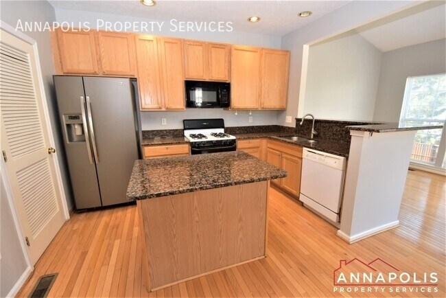 Building Photo - 2426 knapps way