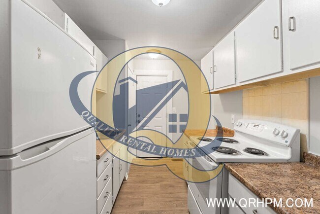 Foto del edificio - Available Now!!!