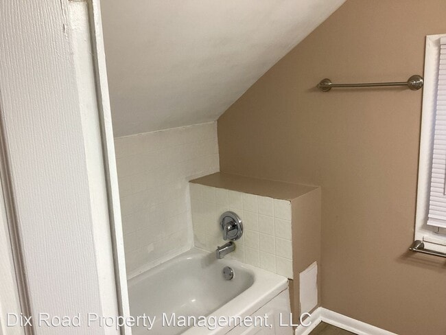 Building Photo - 2 br, 1 bath House - 3712 Wayne Avenue,