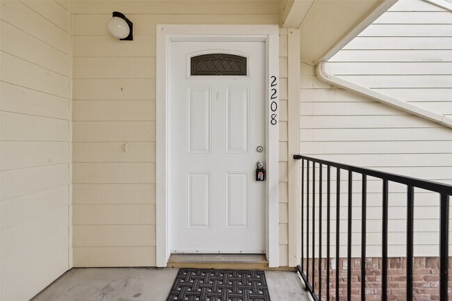 Building Photo - 14555 Wunderlich Dr