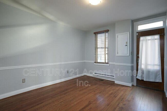Building Photo - 964 Florida Ave NW