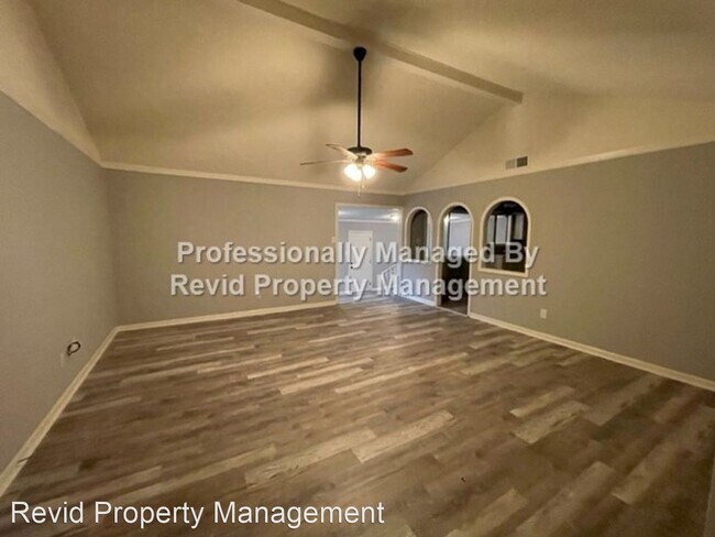 Foto del edificio - 3 br, 2 bath House - 3807 Saint Elmo