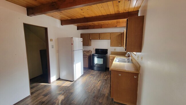 Building Photo - Pine Mountain Cabin - 2 Bedroom 1.5 Bath