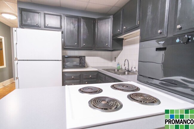 Foto del edificio - Putnam Realty - 114 1/2 Putnam Street