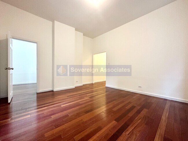 Foto del edificio - 255 Fort Washington Ave