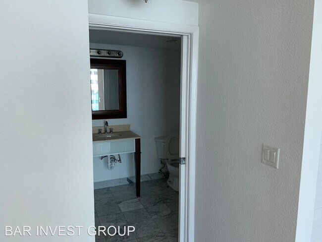 Foto del edificio - 500 NE 29th St