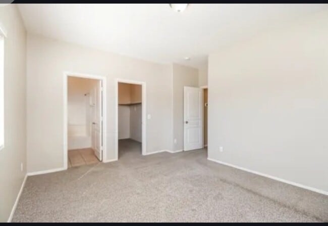 Building Photo - 9072 W Hidalgo Ave