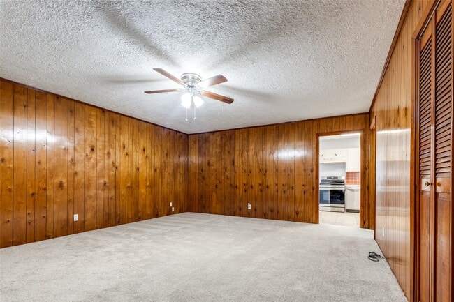 Building Photo - 5822 Black Gum Dr