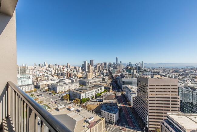 Foto del edificio - Fox Plaza