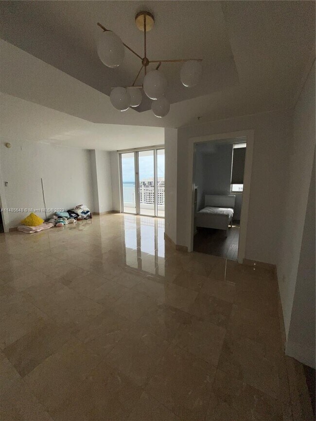Building Photo - 801 Brickell Key Blvd