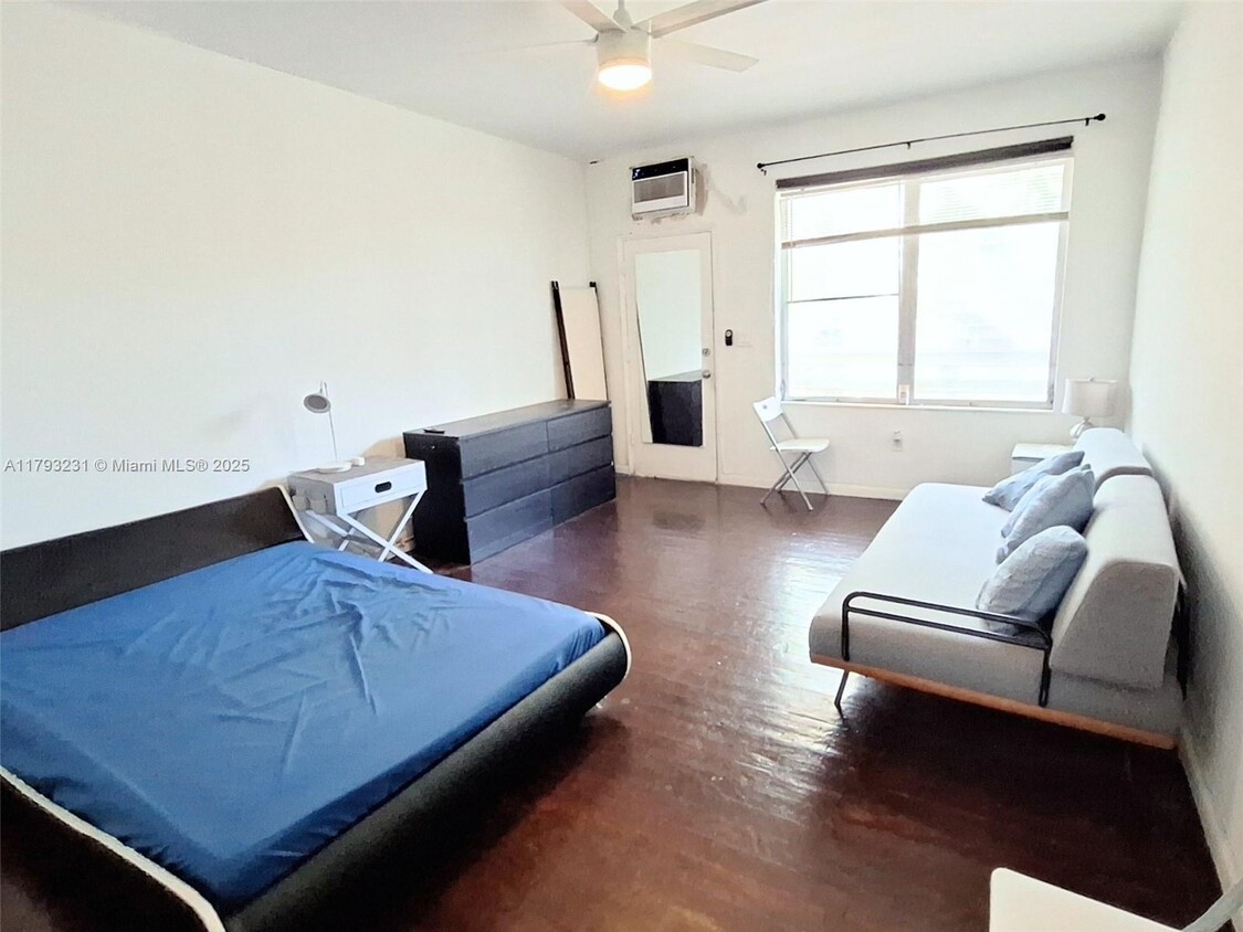 Foto principal - 1770 Meridian Ave