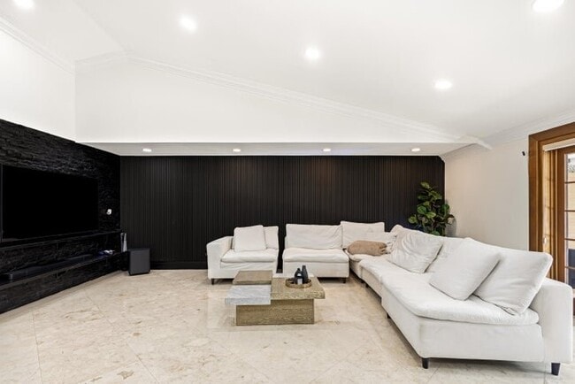 Foto del edificio - 5223 Deerhurst Crescent Cir