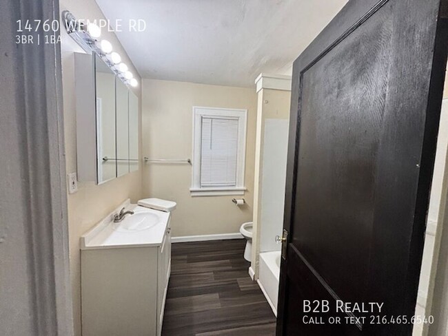 Building Photo - 14760 Wemple Rd