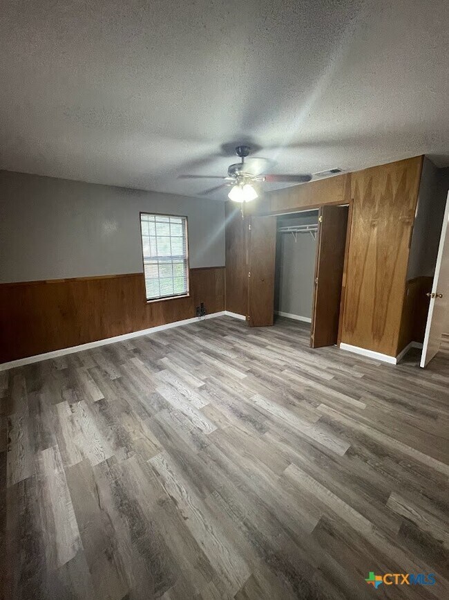 Building Photo - 541 Buck Trail