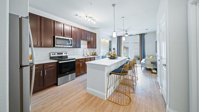 Building Photo - The Emory