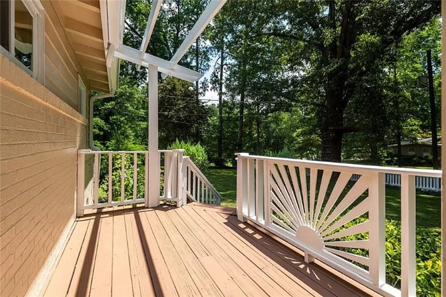 Building Photo - 2644 Valmar Dr