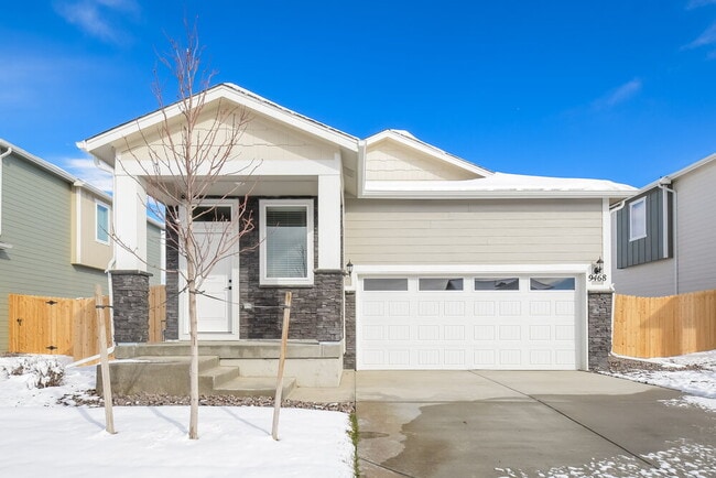 Building Photo - 9468 Yampa St