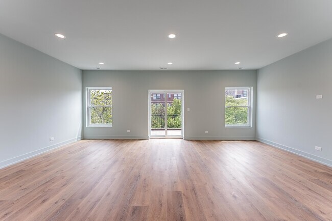 Foto del edificio - 4716 N Winthrop Ave
