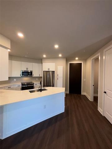 Foto principal - 3255 Carlisle St