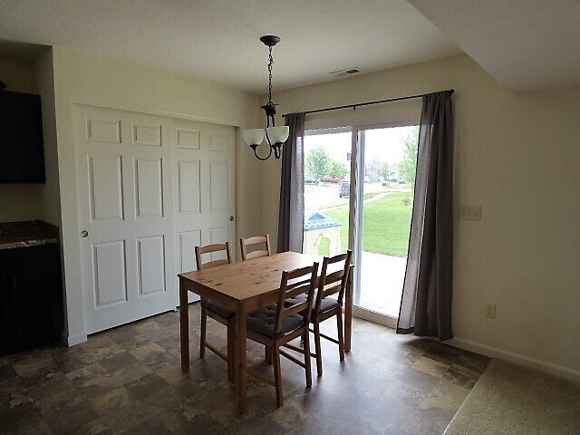 Foto del edificio - Village at Abbie Trail Home