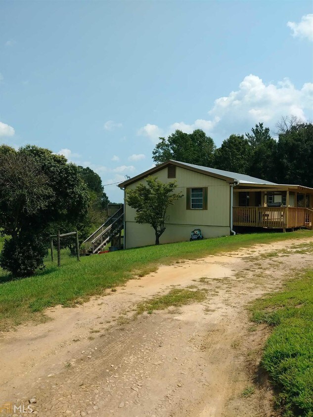 Primary Photo - 1415 John Morris Rd