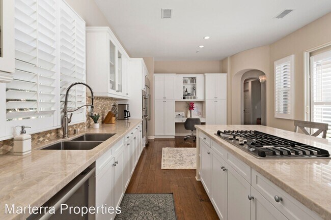 Foto del edificio - 3 br, 3 bath House - 8263 Santaluz Village...