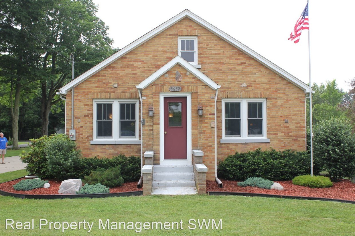 Primary Photo - 3 br, 2 bath House - 3652 Riverside Rd