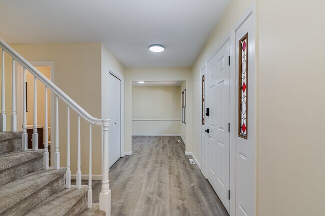 Building Photo - 1724 Westchester Ln