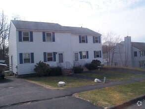 Building Photo - 15 Catalpa Cir