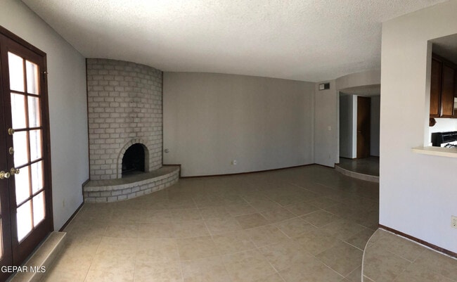 Building Photo - 3424 Running Deer Dr