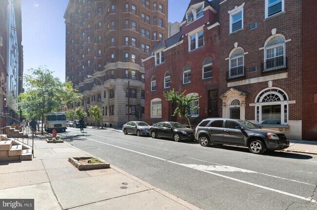 Building Photo - 238 S 13th St