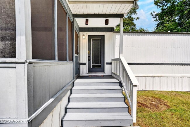 Building Photo - 1201 Floyd Dr NE