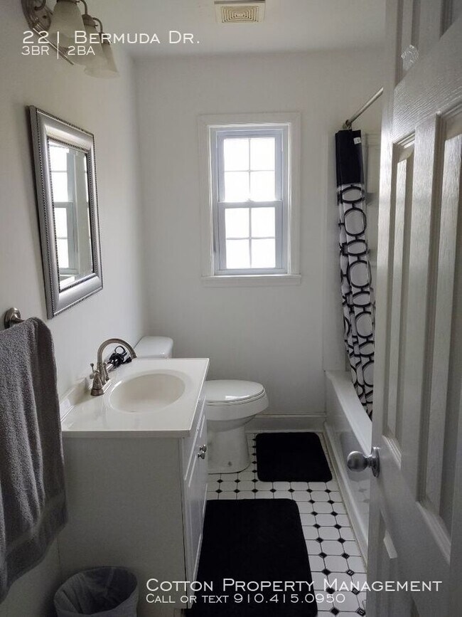 Building Photo - 3BR/2BA - 1,350/month - *Pet Friendly*