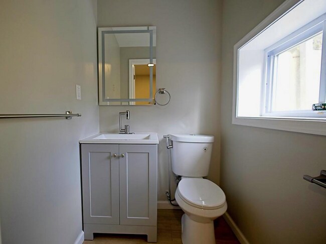 Foto del edificio - 1961 N Croskey St