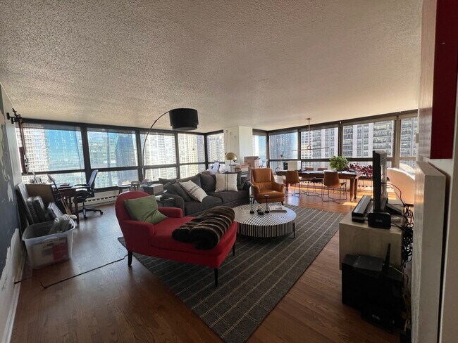 Foto del edificio - 360 E Randolph St