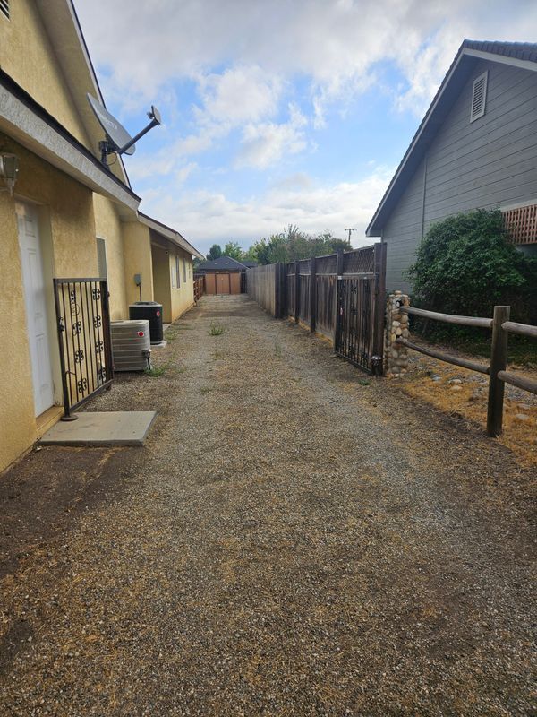 Foto del edificio - 17960 Swaps Ct