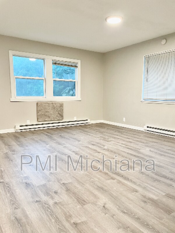 Foto del edificio - 2261 N Johnson St