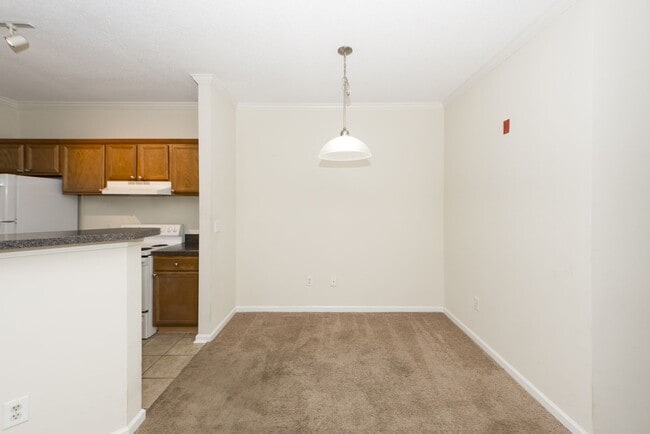 Building Photo - 2 Bedroom 1 Bath Condo in Concord West of the Ashely - West Ashley