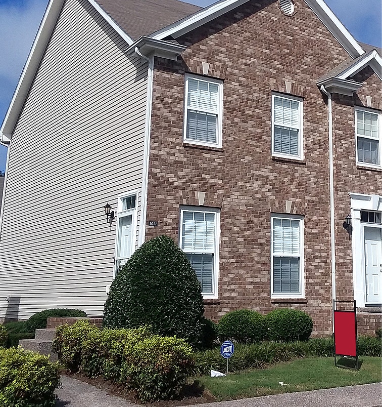 1011 McKenna Dr, Thompson's Station, TN 37179 Townhome Rentals in