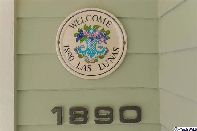 Foto del edificio - 1890 Las Lunas St