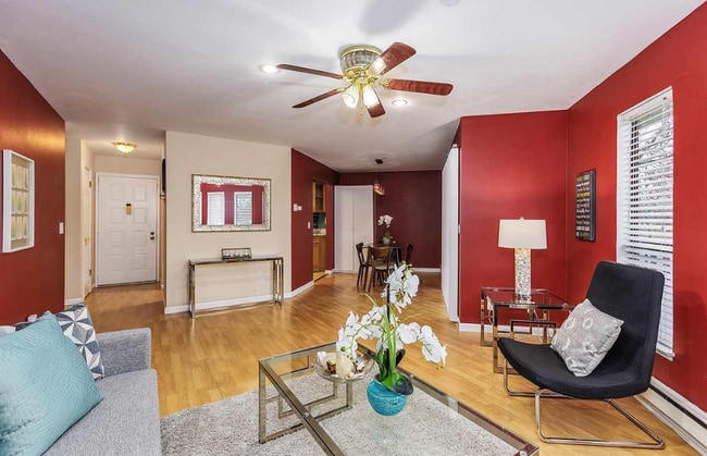 Building Photo - 1980 Barrymore Common