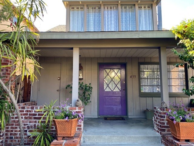 Primary Photo - 435 Raymond Ave