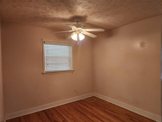 Foto del edificio - 606 Fairview Ave