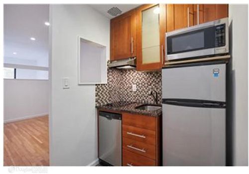 Primary Photo - 225 E 52nd St
