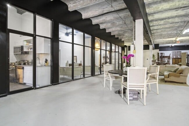 Building Photo - 55 Ormond St