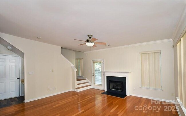 Foto del edificio - 15224 Coventry Ct Ln